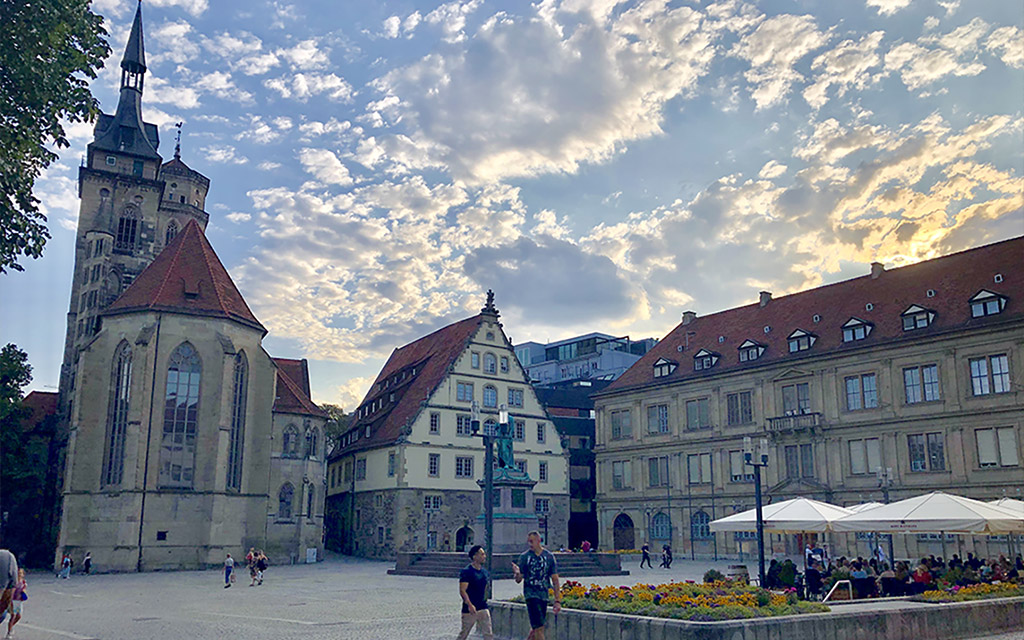 10-things-Germany-stuttgart mitte near old castle wide view shot