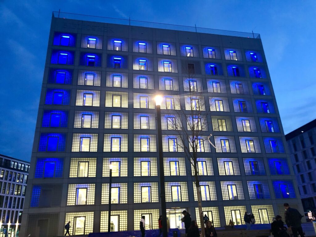 The outside of the Stuttgart Public library in Stuttgart Germany at dusk. 